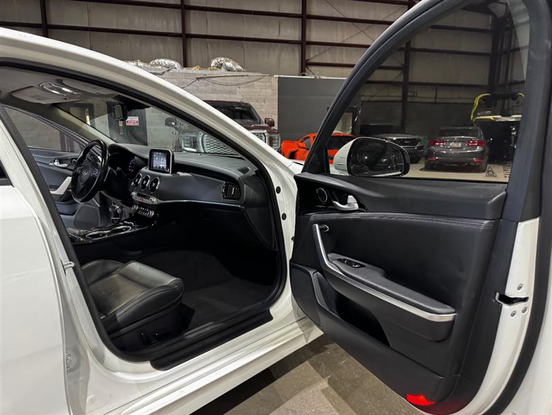 Kia Stinger Base 2019