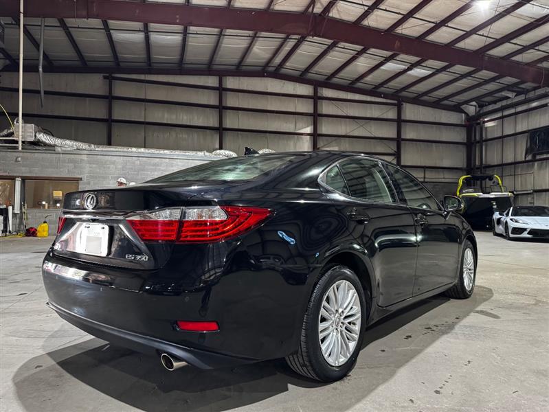 Lexus ES 350 Sedan 2015
