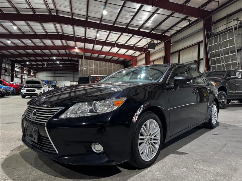 Lexus ES 350 Sedan 2015
