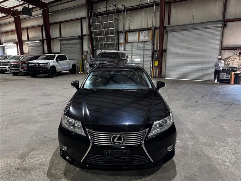 Lexus ES 350 Sedan 2015