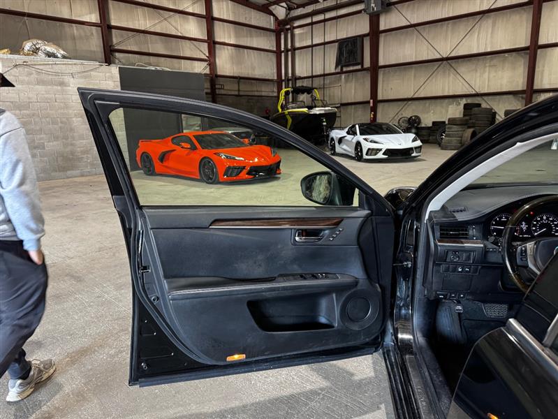 Lexus ES 350 Sedan 2015