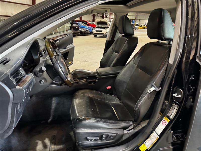 Lexus ES 350 Sedan 2015