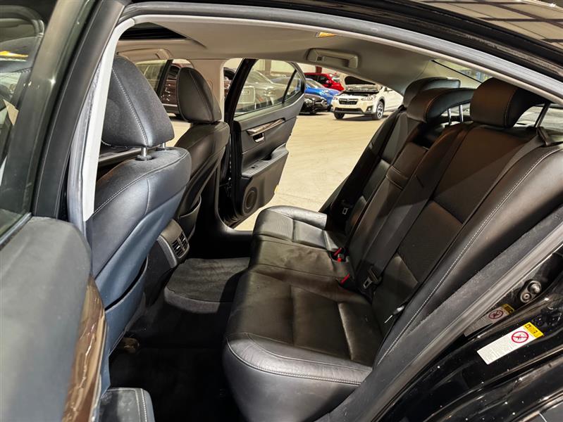 Lexus ES 350 Sedan 2015