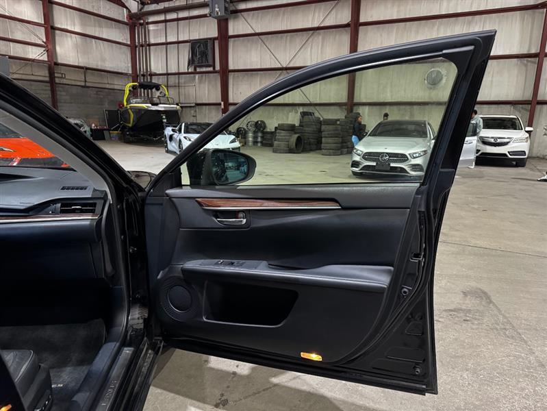 Lexus ES 350 Sedan 2015