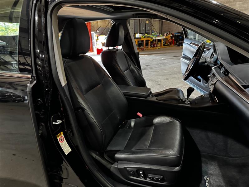 Lexus ES 350 Sedan 2015