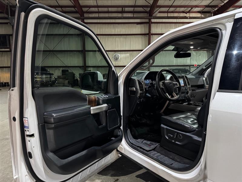 Ford F-150 Lariat SuperCrew 5.5-ft. Bed 4WD 2016