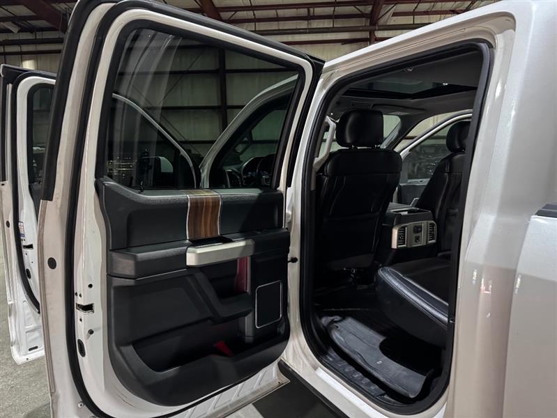 Ford F-150 Lariat SuperCrew 5.5-ft. Bed 4WD 2016