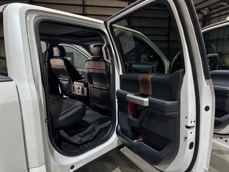 Ford F-150 Lariat SuperCrew 5.5-ft. Bed 4WD 2016