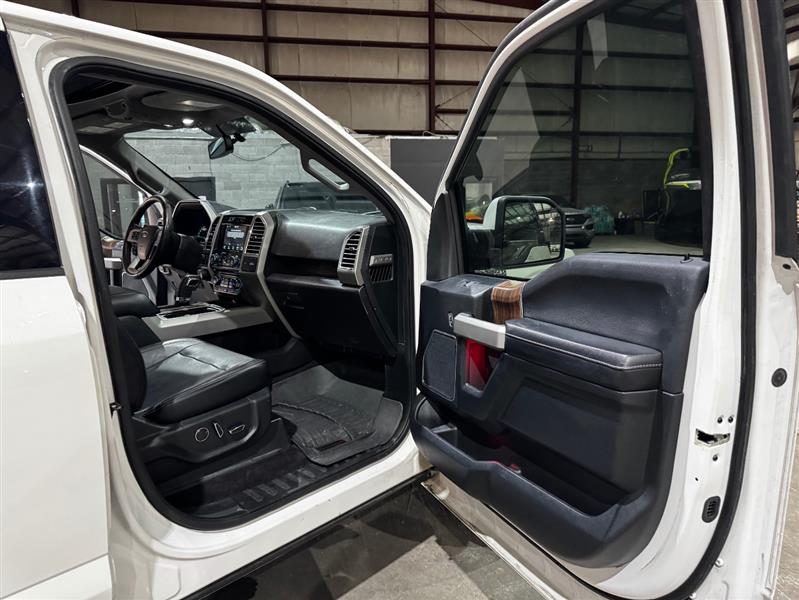 Ford F-150 Lariat SuperCrew 5.5-ft. Bed 4WD 2016