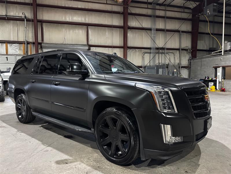 Cadillac Escalade ESV 2WD Luxury 2017