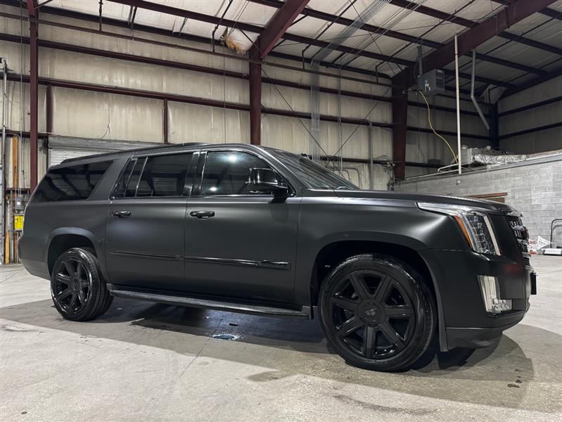 Cadillac Escalade ESV 2WD Luxury 2017