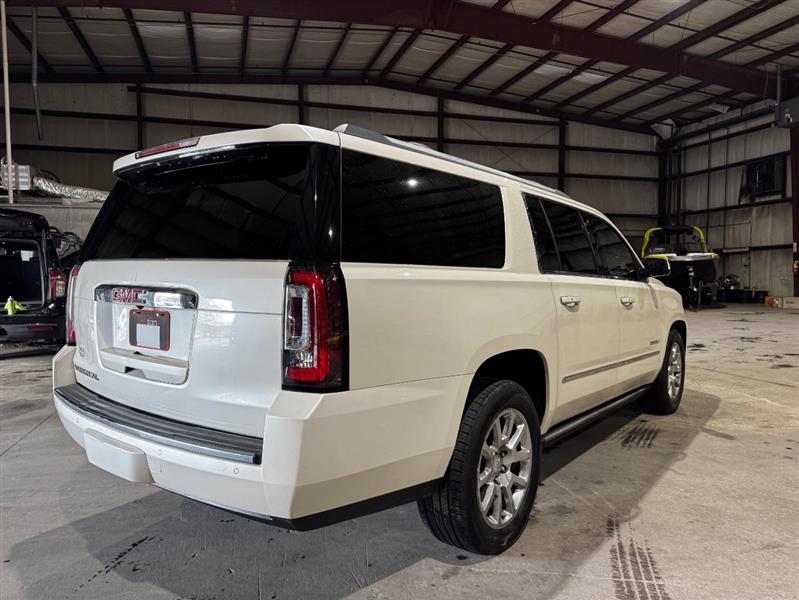 GMC Yukon Denali XL 2WD 2015