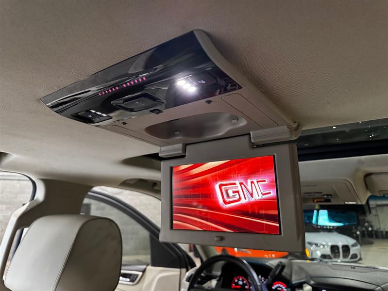 GMC Yukon Denali XL 2WD 2015