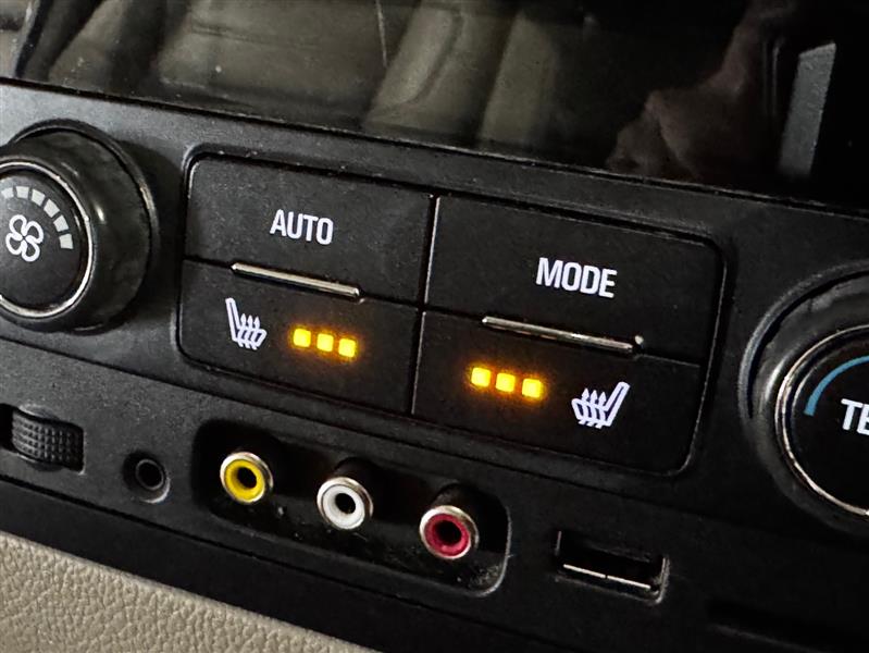 GMC Yukon Denali XL 2WD 2015