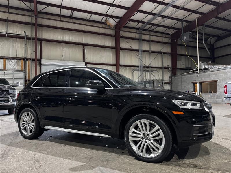 Audi Q5 2.0T Premium Plus quattro 2019