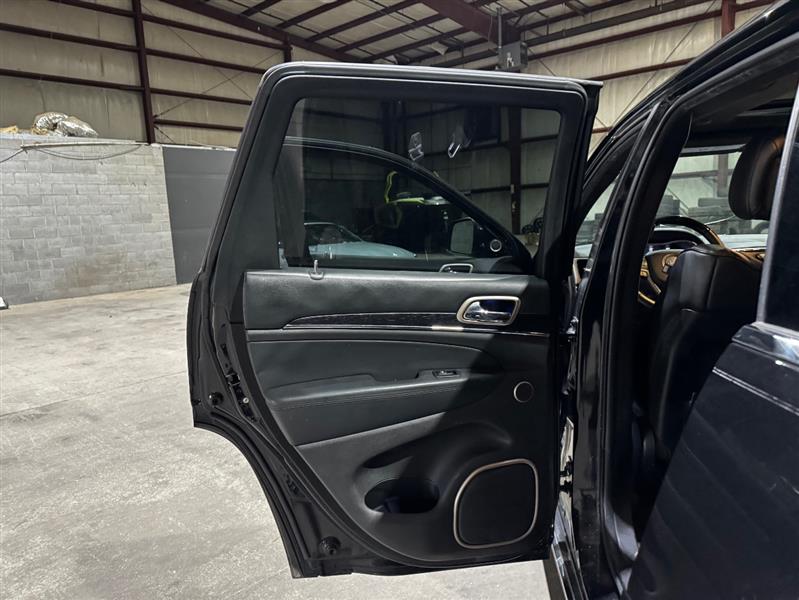 Jeep Grand Cherokee Summit 2WD 2015