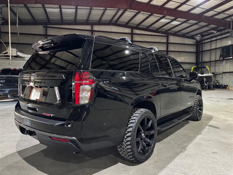 Chevrolet Suburban RST 2022