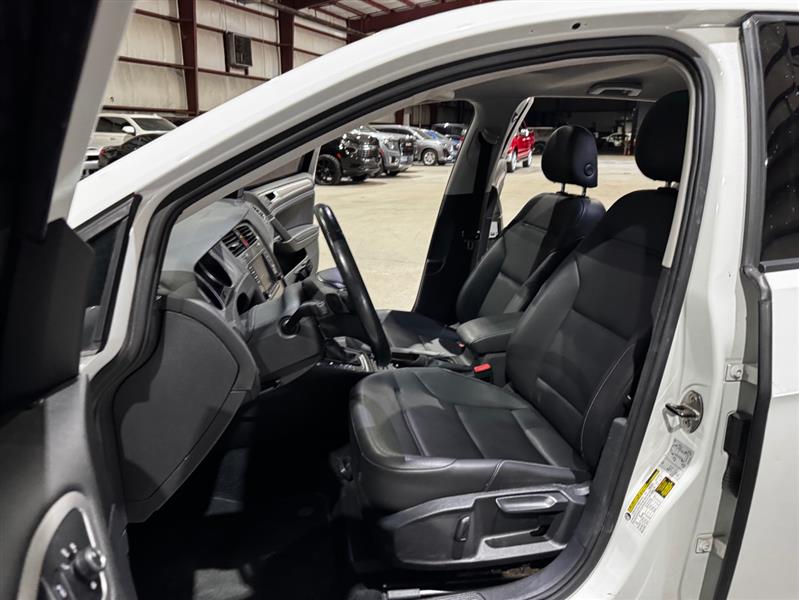 Volkswagen Golf TSI SE 6A 2016