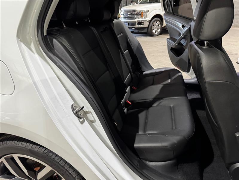 Volkswagen Golf TSI SE 6A 2016