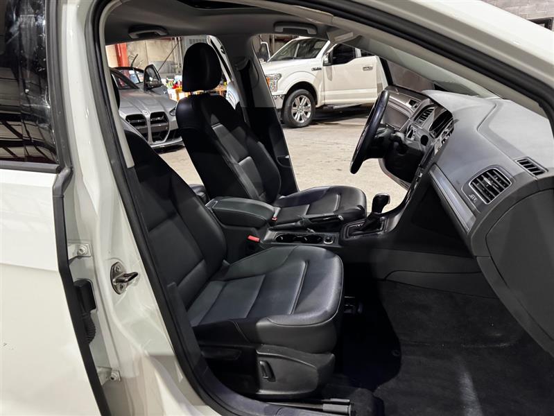 Volkswagen Golf TSI SE 6A 2016