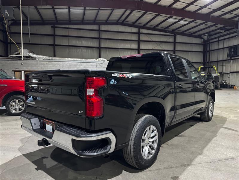 Chevrolet Silverado 1500 LT Crew Cab 4WD 2021