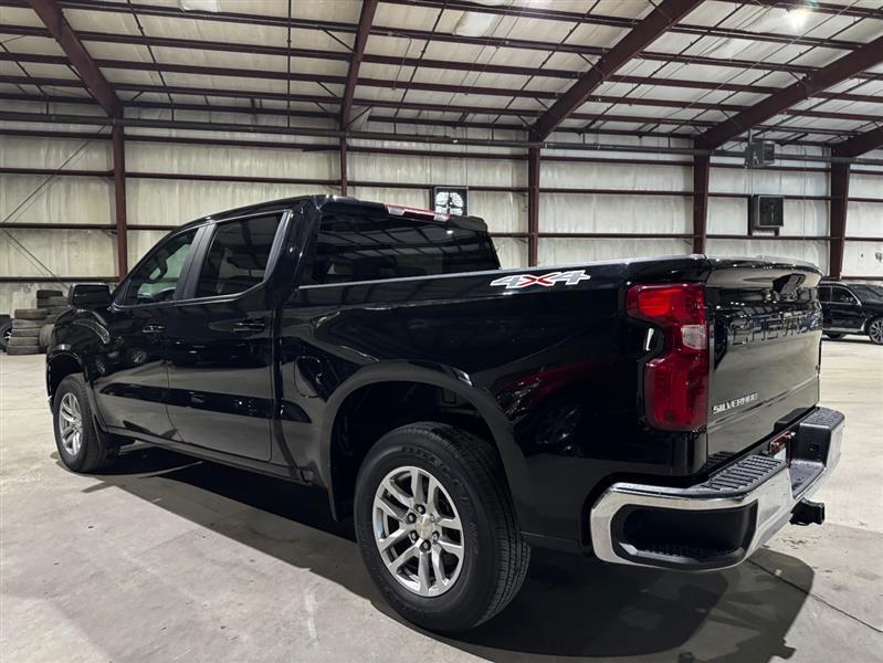 Chevrolet Silverado 1500 LT Crew Cab 4WD 2021