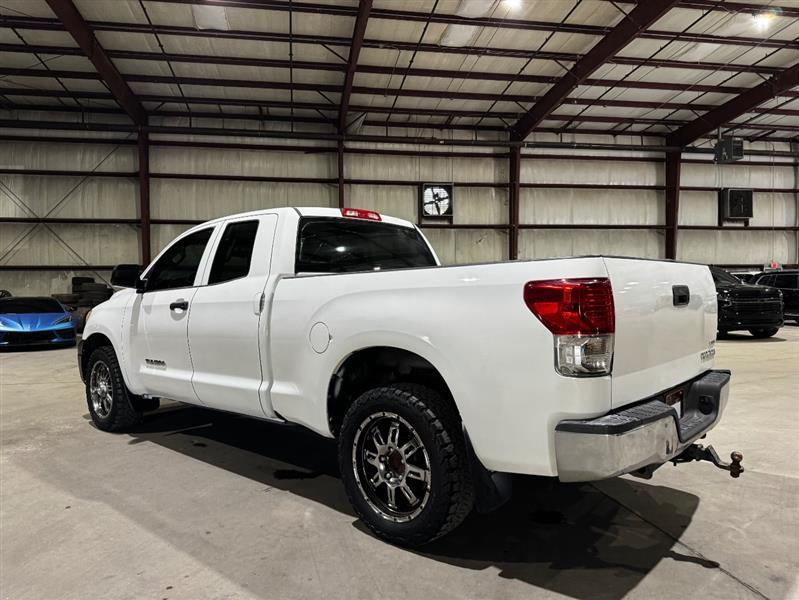 Toyota Tundra Tundra-Grade Double Cab 4.0L 2WD 2013