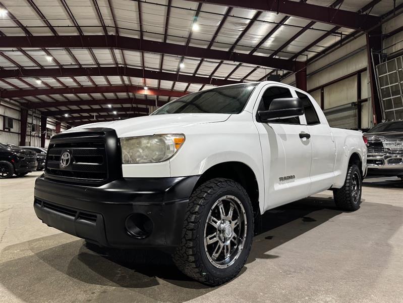 Toyota Tundra Tundra-Grade Double Cab 4.0L 2WD 2013