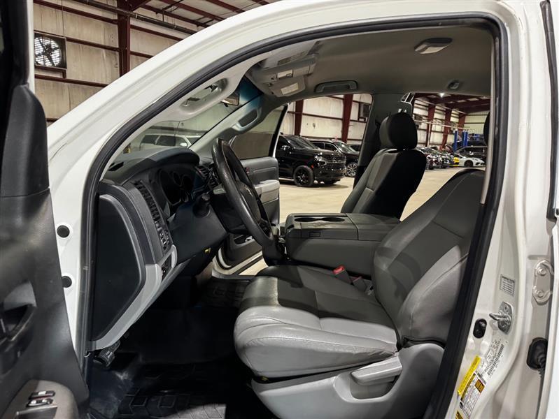 Toyota Tundra Tundra-Grade Double Cab 4.0L 2WD 2013