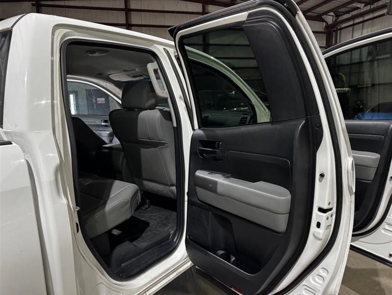 Toyota Tundra Tundra-Grade Double Cab 4.0L 2WD 2013