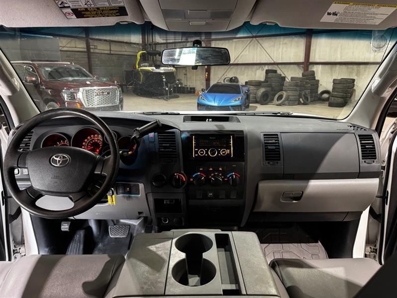 Toyota Tundra Tundra-Grade Double Cab 4.0L 2WD 2013