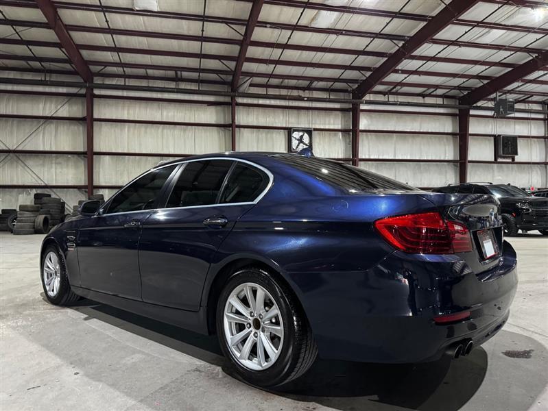 BMW 5-Series 528i 2016