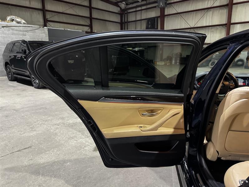 BMW 5-Series 528i 2016