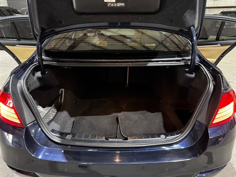 BMW 5-Series 528i 2016