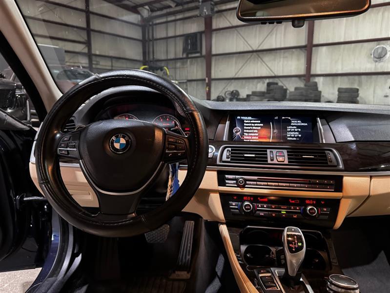 BMW 5-Series 528i 2016