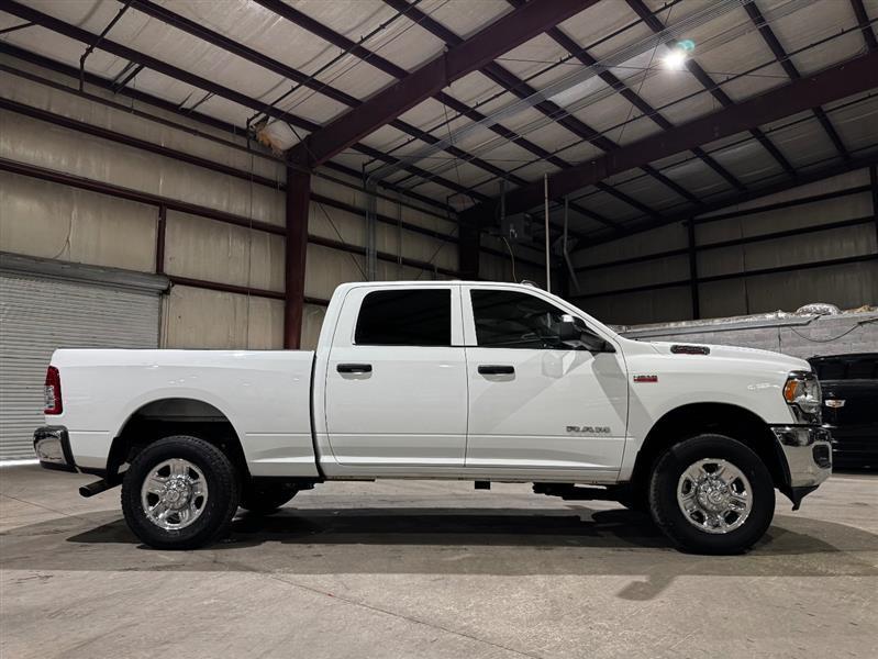 RAM 2500 Tradesman Crew Cab SWB 4WD 2022