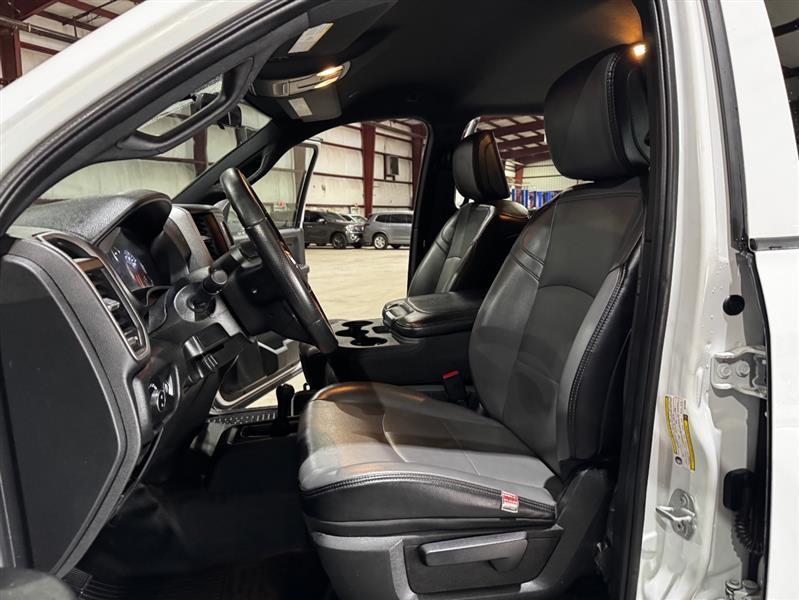 RAM 2500 Tradesman Crew Cab SWB 4WD 2022