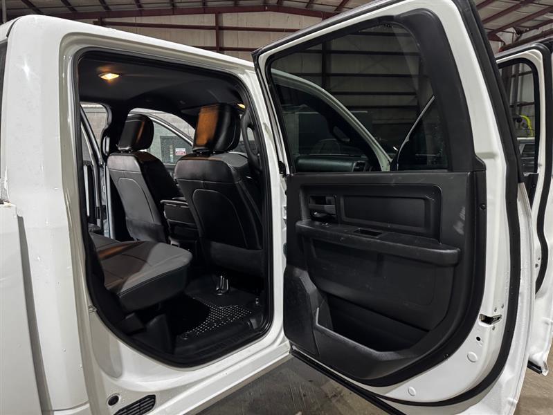 RAM 2500 Tradesman Crew Cab SWB 4WD 2022