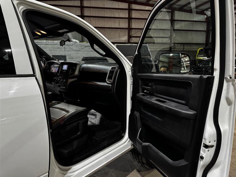 RAM 2500 Tradesman Crew Cab SWB 4WD 2022