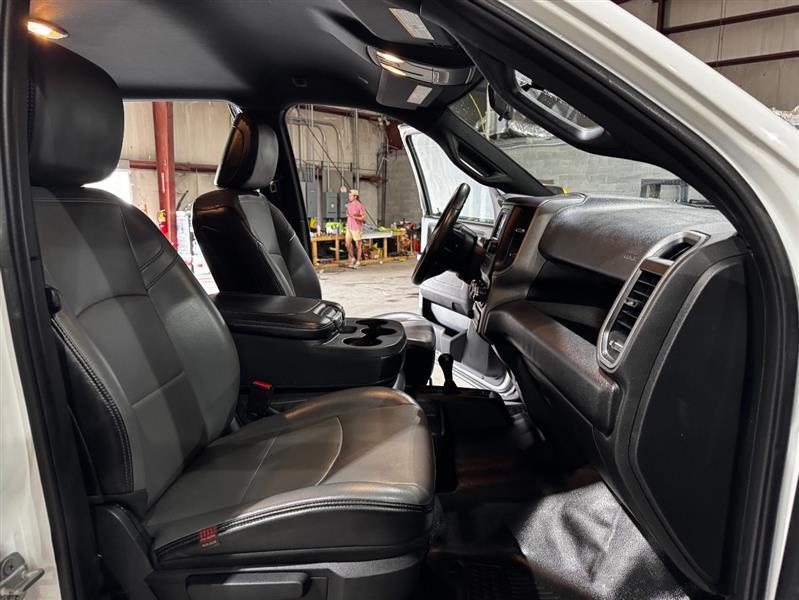 RAM 2500 Tradesman Crew Cab SWB 4WD 2022