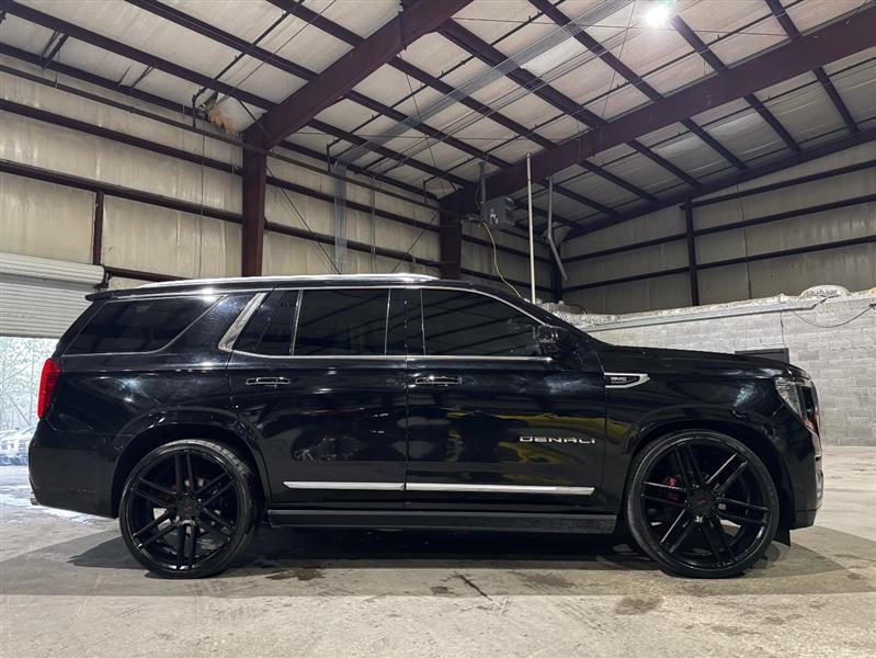 GMC Yukon Denali 2WD 2021
