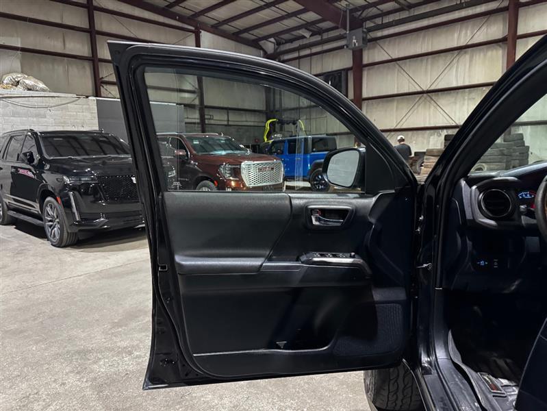 Toyota Tacoma SR5 Double Cab Long Bed V6 6AT 4WD 2016