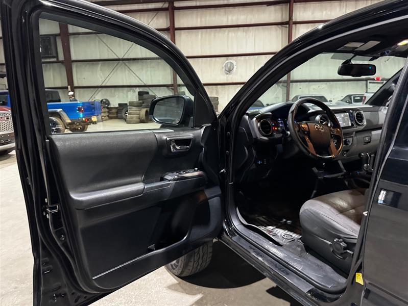 Toyota Tacoma SR5 Double Cab Long Bed V6 6AT 4WD 2016