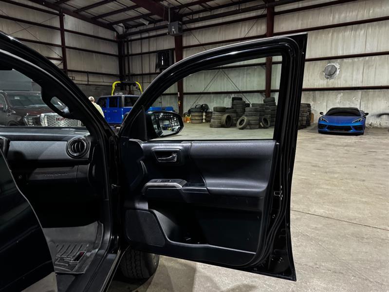 Toyota Tacoma SR5 Double Cab Long Bed V6 6AT 4WD 2016