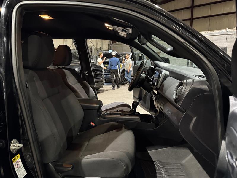 Toyota Tacoma SR5 Double Cab Long Bed V6 6AT 4WD 2016