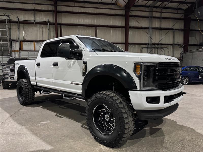 Ford F-250 SD XLT Crew Cab 4WD 2018