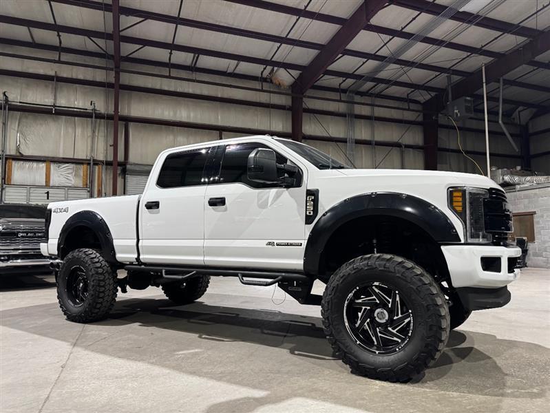 Ford F-250 SD XLT Crew Cab 4WD 2018