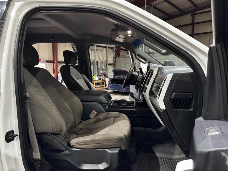 Ford F-250 SD XLT Crew Cab 4WD 2018