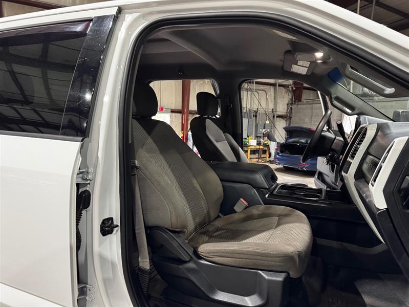 Ford F-250 SD XLT Crew Cab 4WD 2018