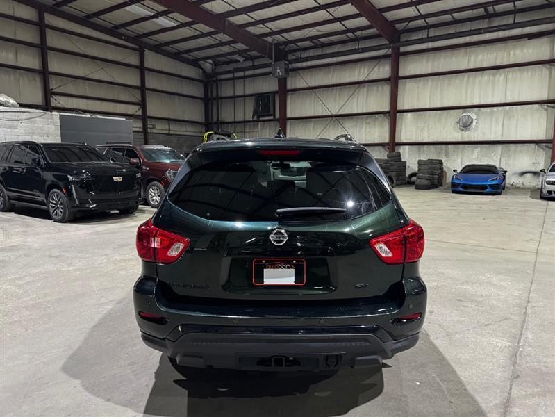 Nissan Pathfinder SV 2020